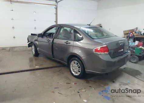 2011 Ford Focus Se z USA, uszkodzony, nr VIN 1FAHP3FN9BW176618